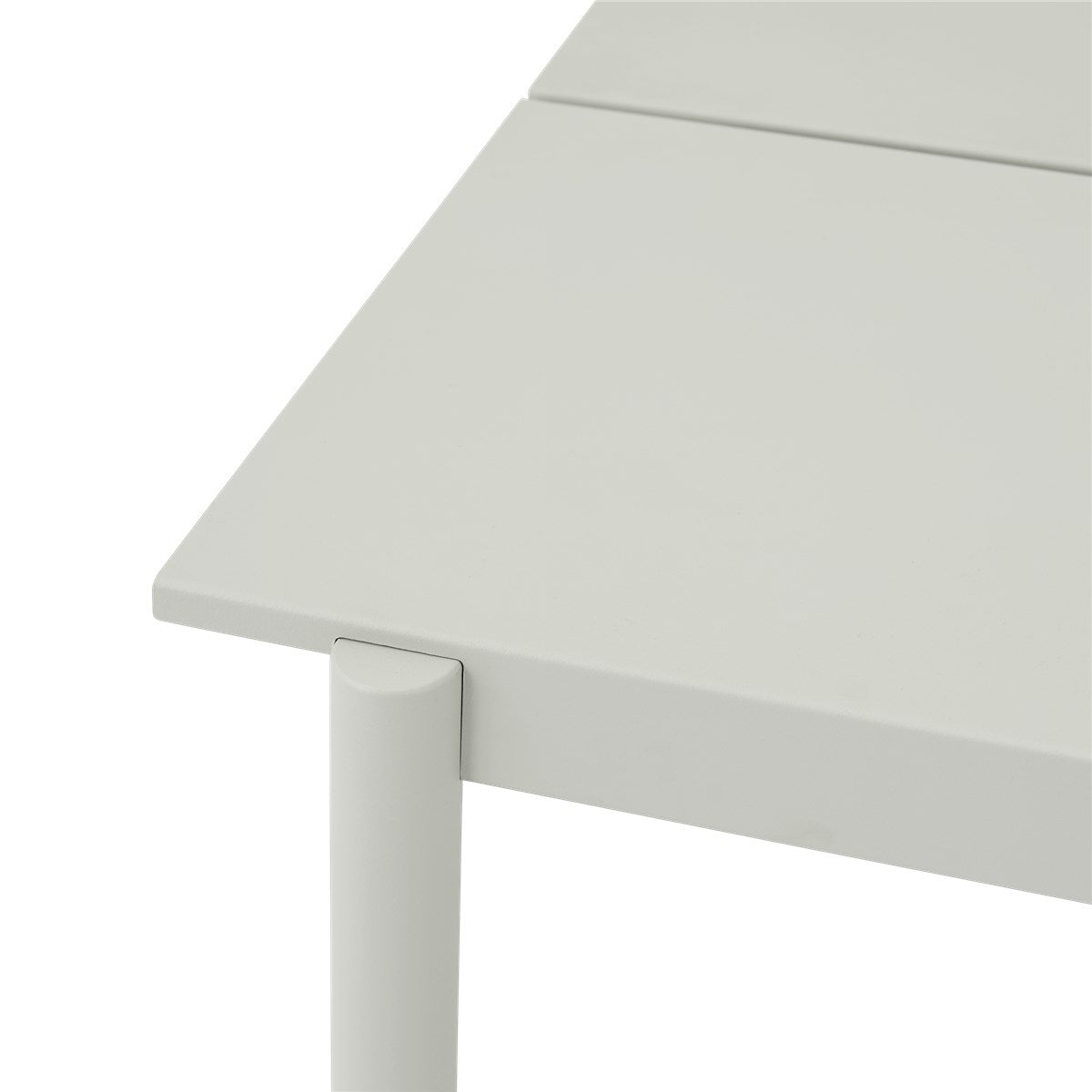 Muuto LINEAR STEEL -pöytä