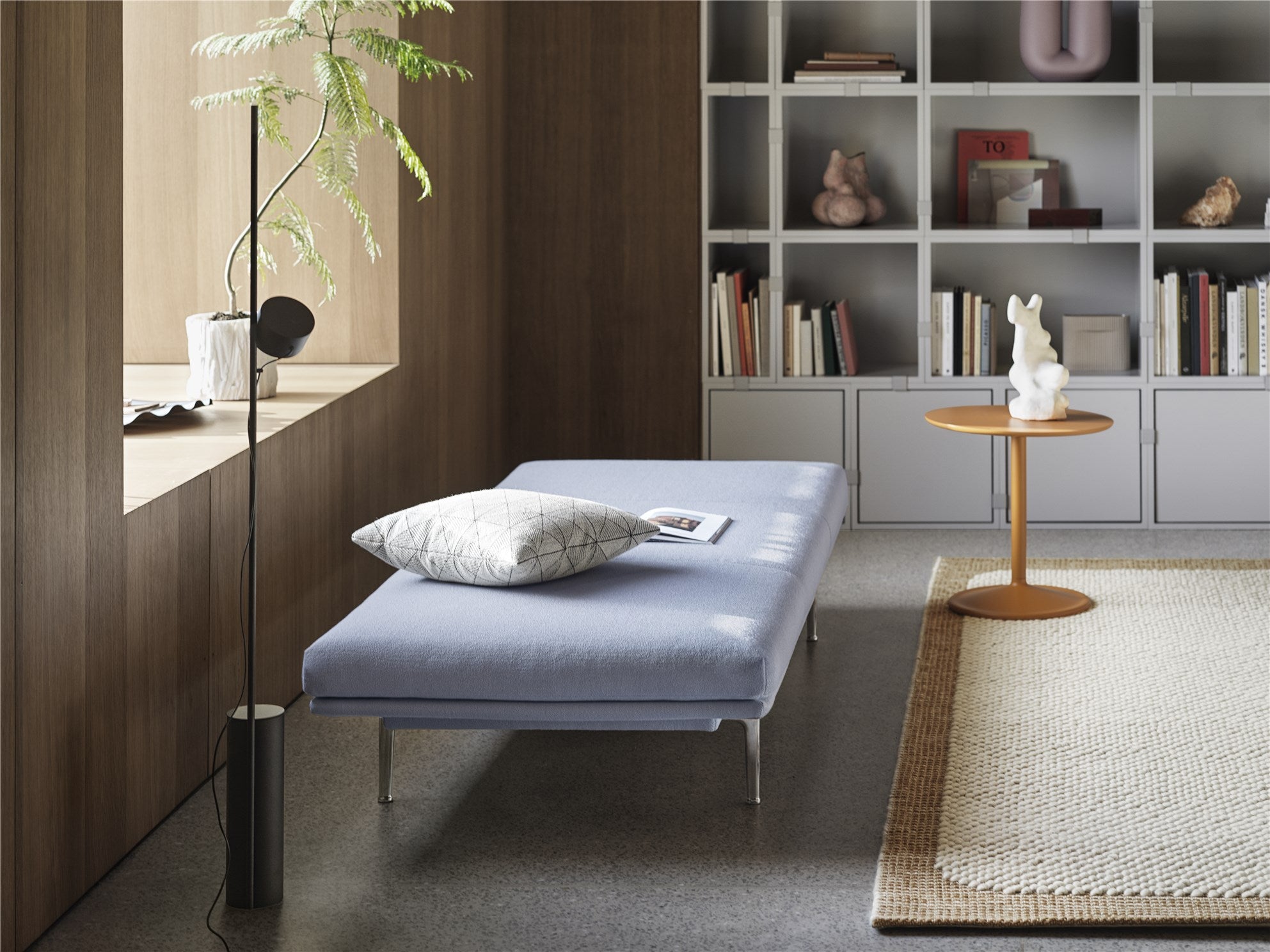 Muuto STACKED STORAGE SYSTEM -kirjahylly, kokoonpano 1