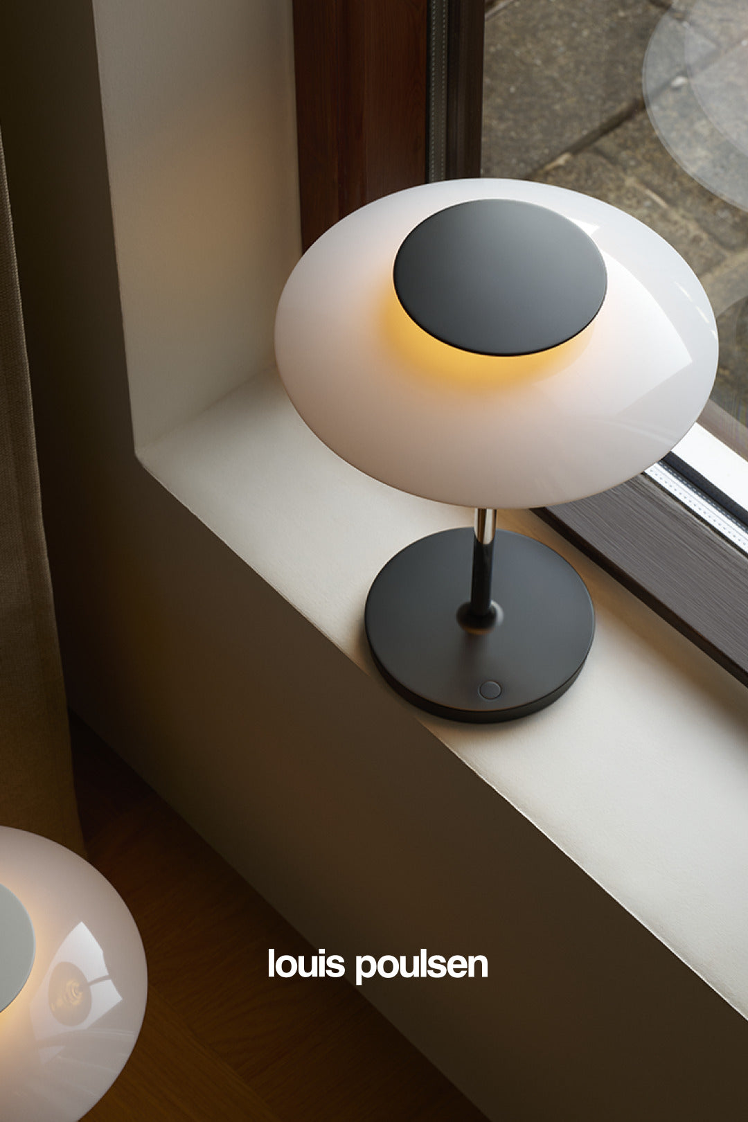 Louis Poulsen PH 80 PORTABLE -ladattava valaisin