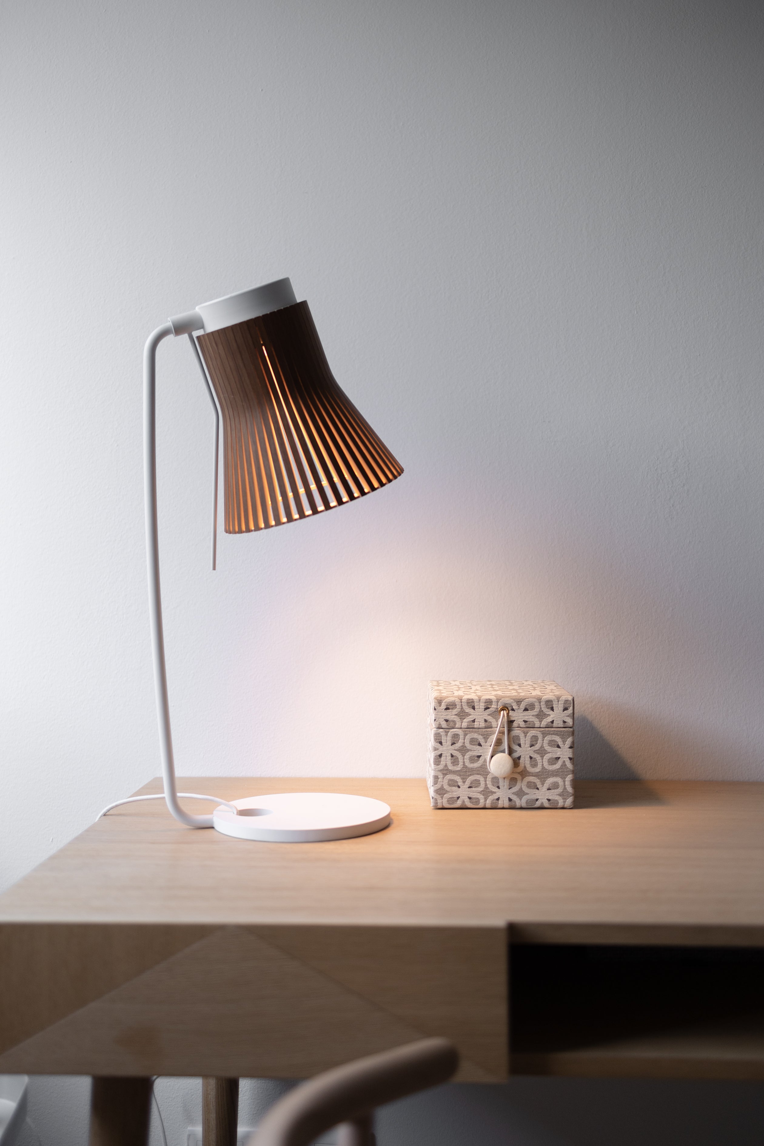 Secto PETITE 4620 -pöytävalaisin