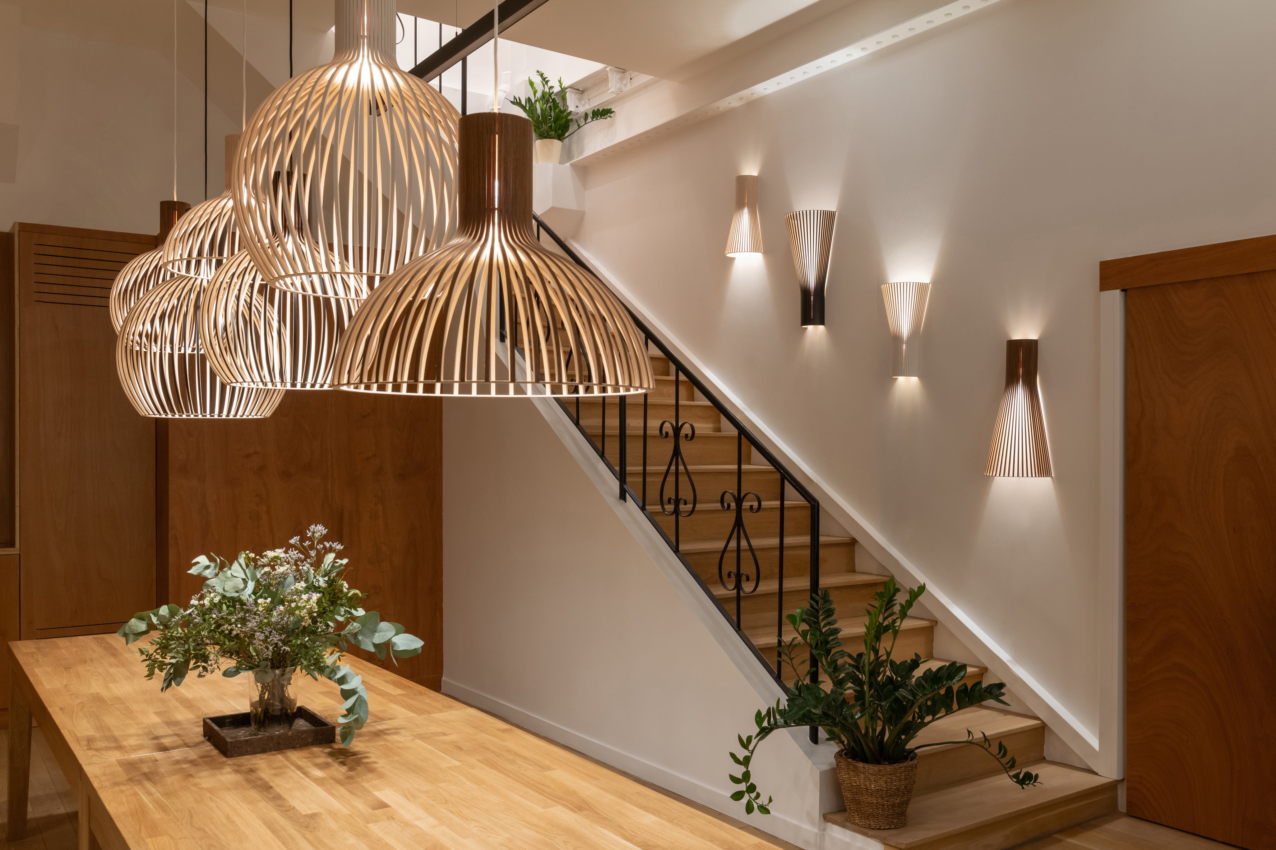 Secto SECTO 4230 -seinävalaisin