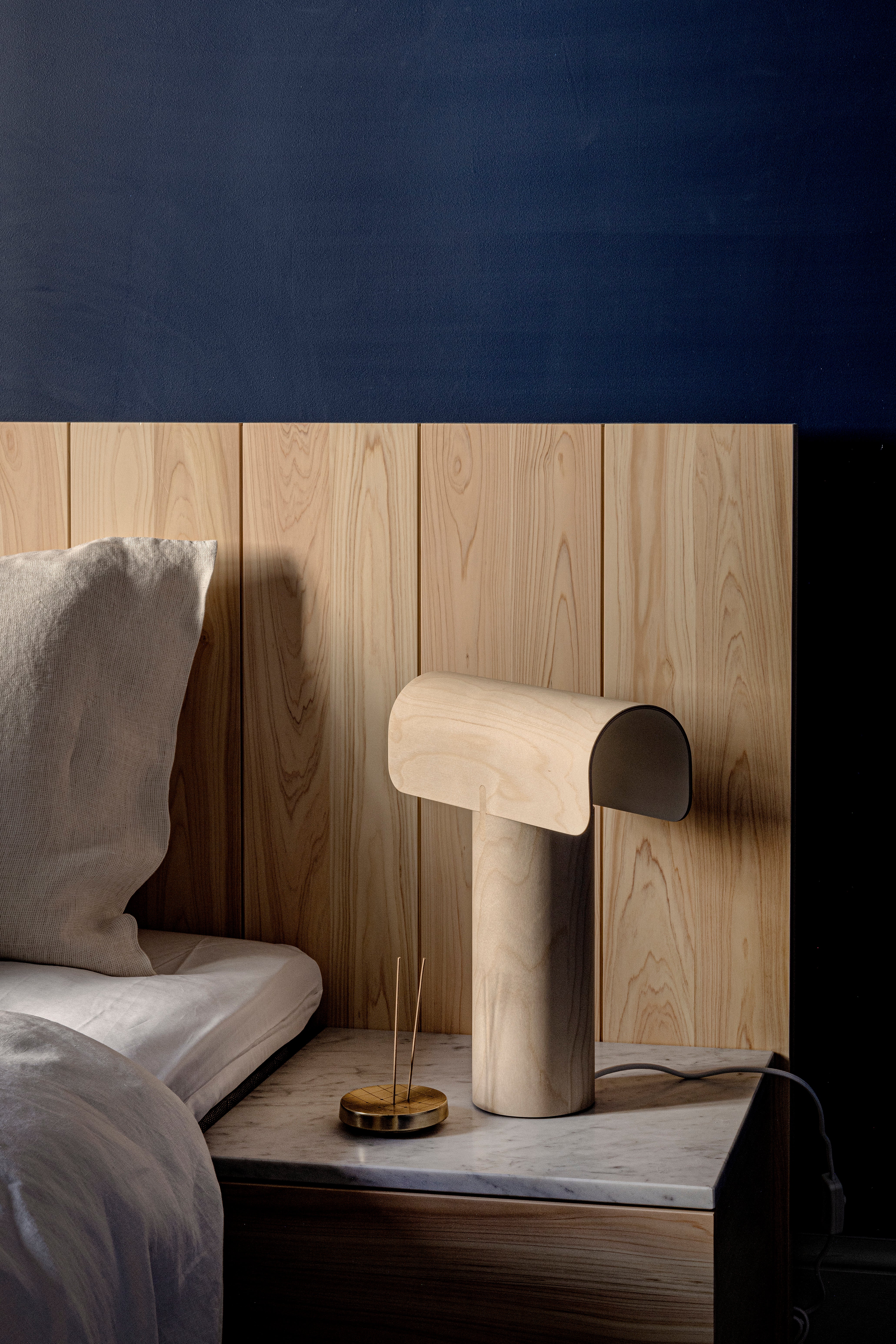 Secto TEELO 8020 -pöytävalaisin