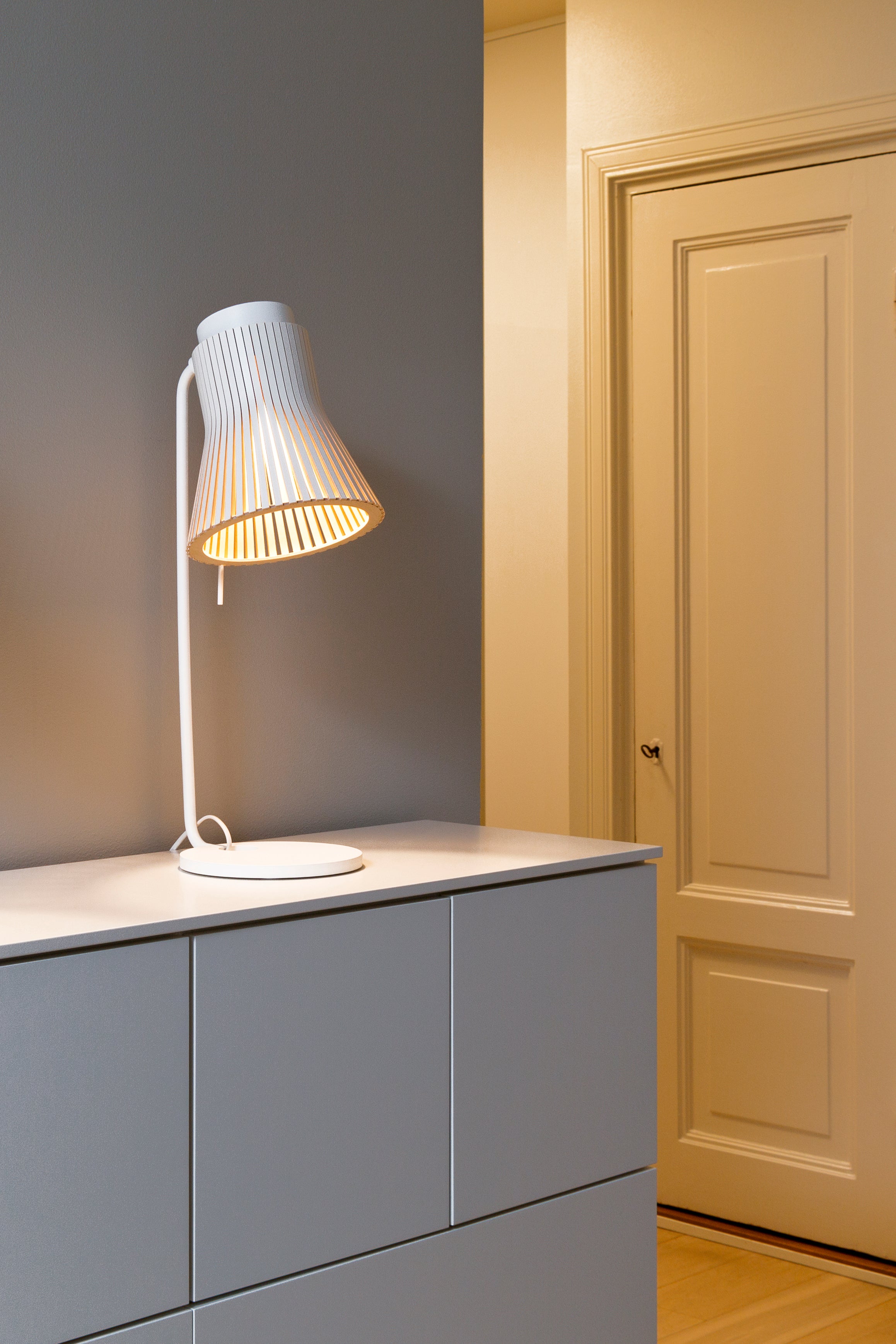 Secto PETITE 4620 -pöytävalaisin