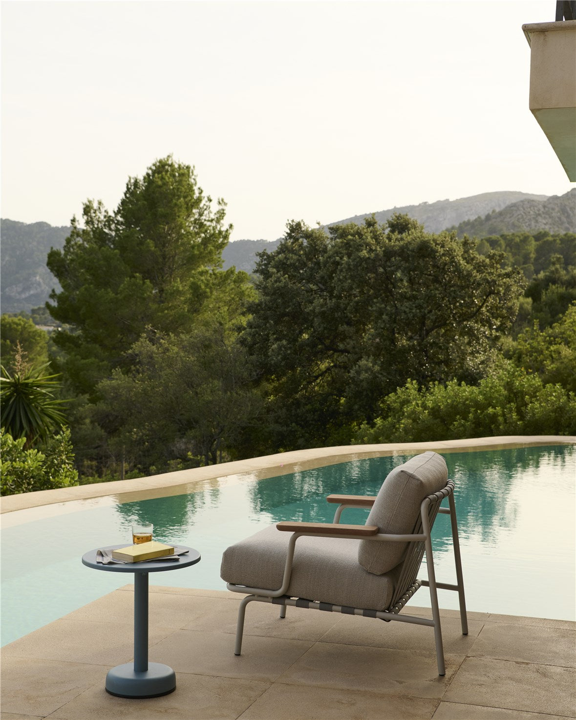 Muuto SETTLE LOUNGE -tuoli