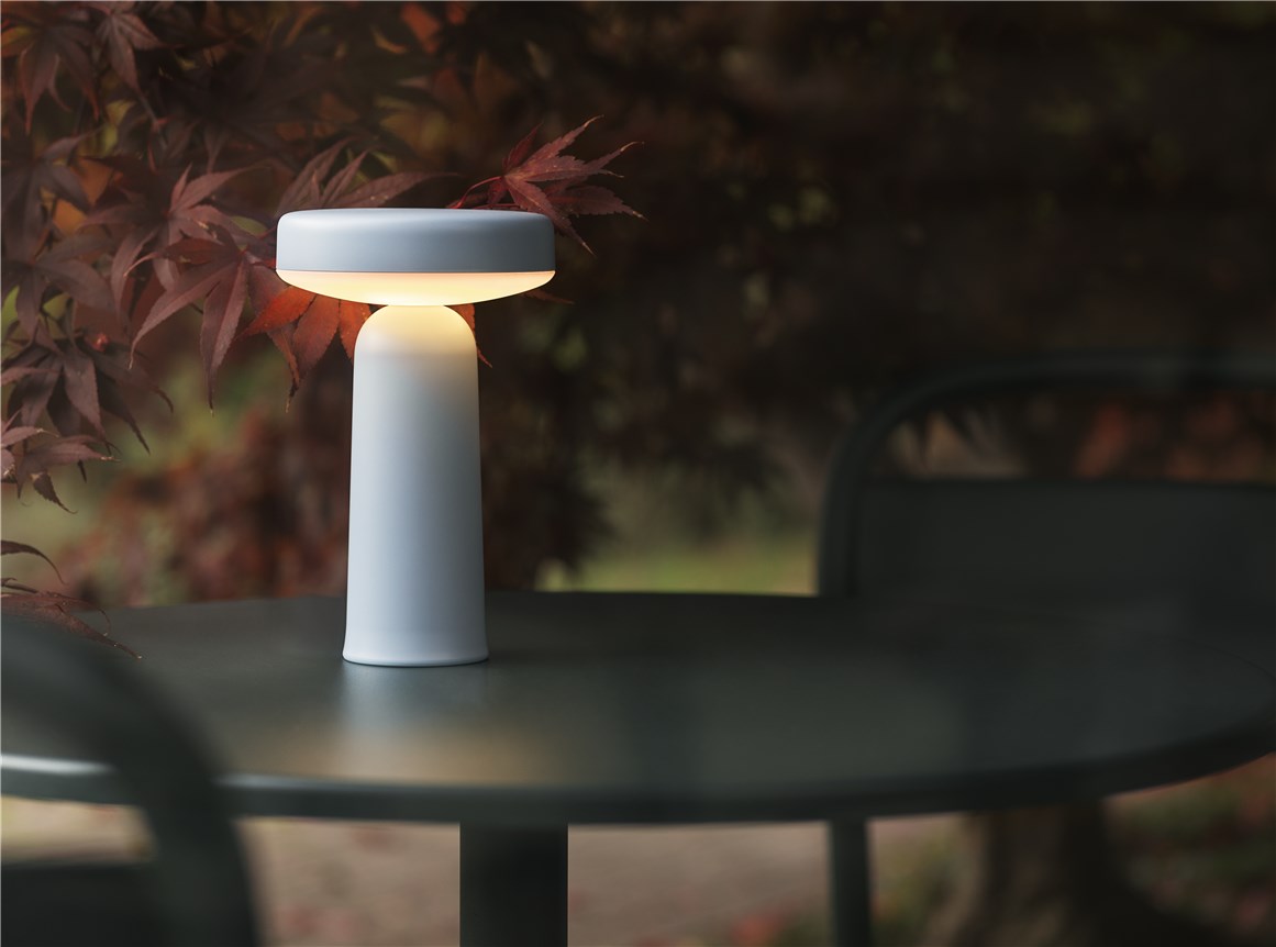 Muuto EASE PORTABLE LAMP -valaisin