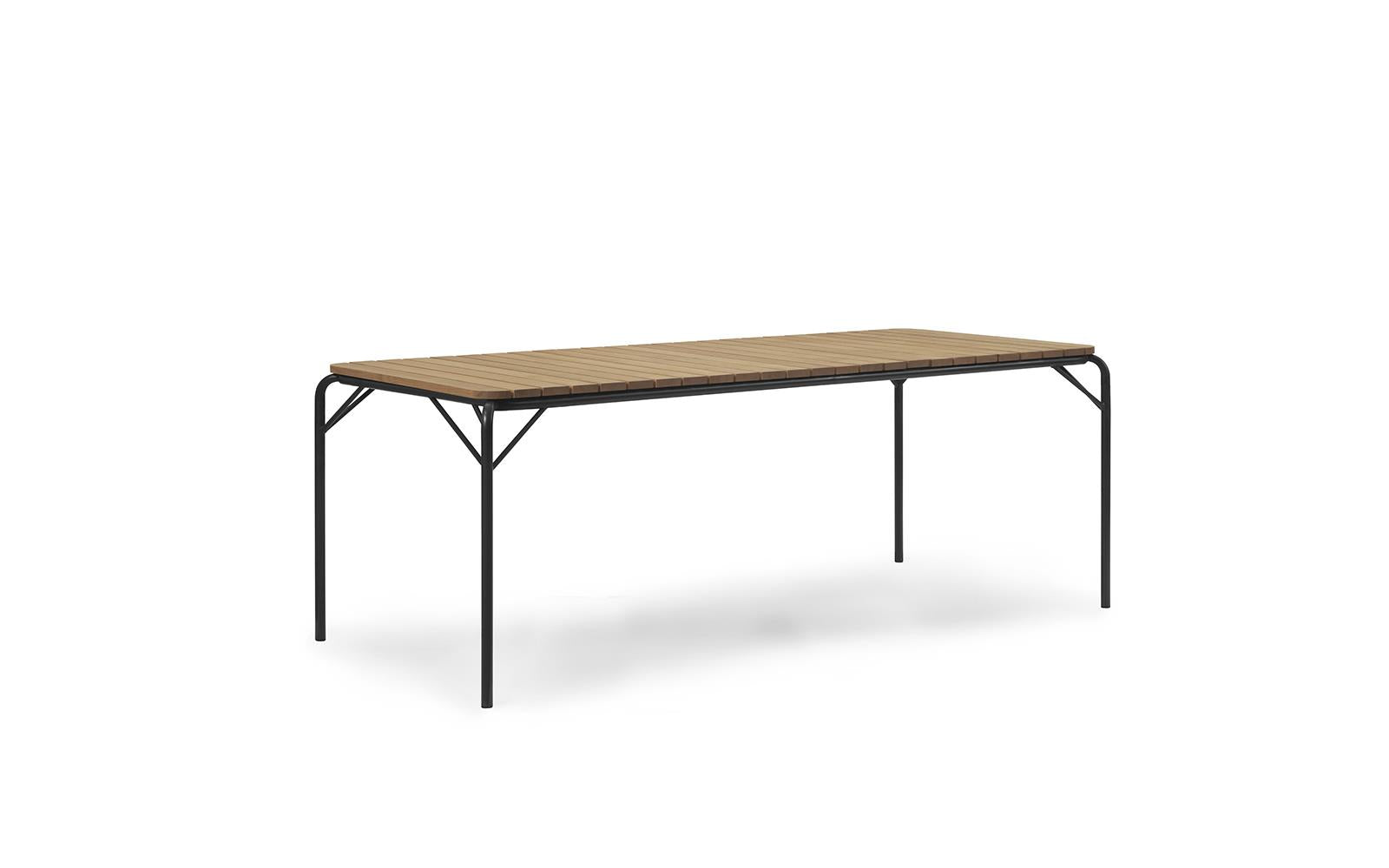 Normann Copenhagen VIG TABLE ROBINIA -pöytä