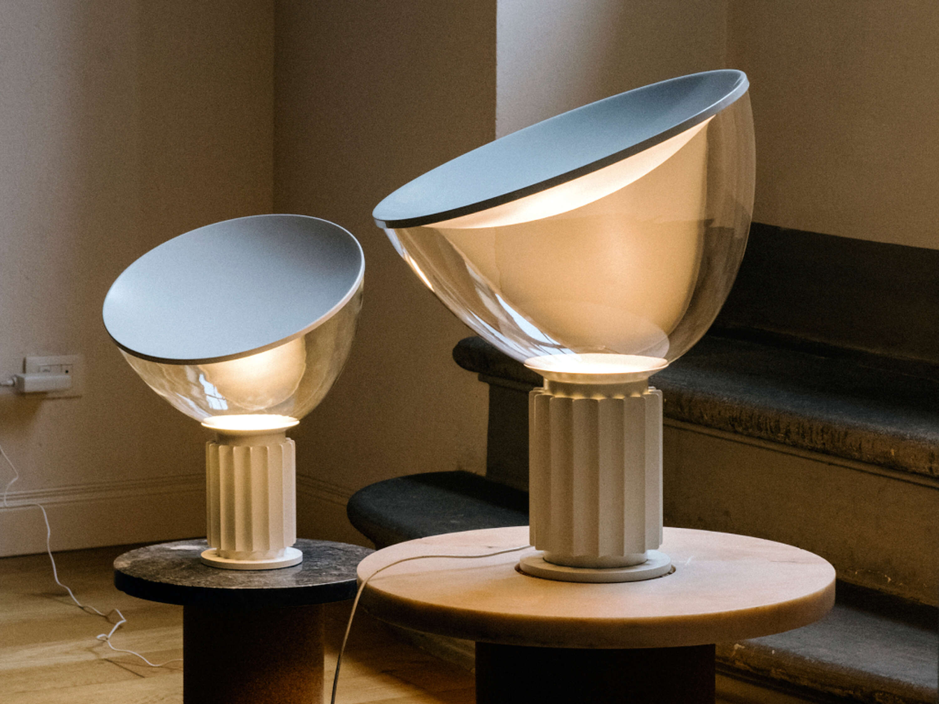 Flos TACCIA SMALL -pöytävalaisin