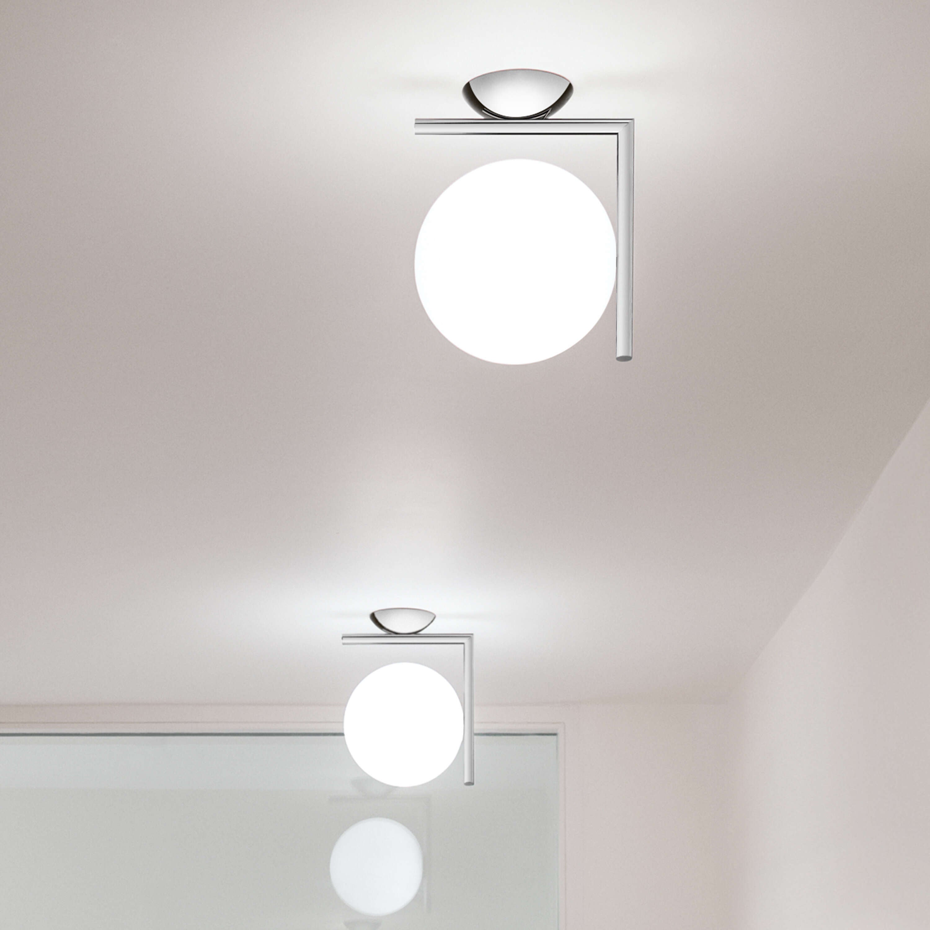 Flos IC C/W2 -seinävalaisin