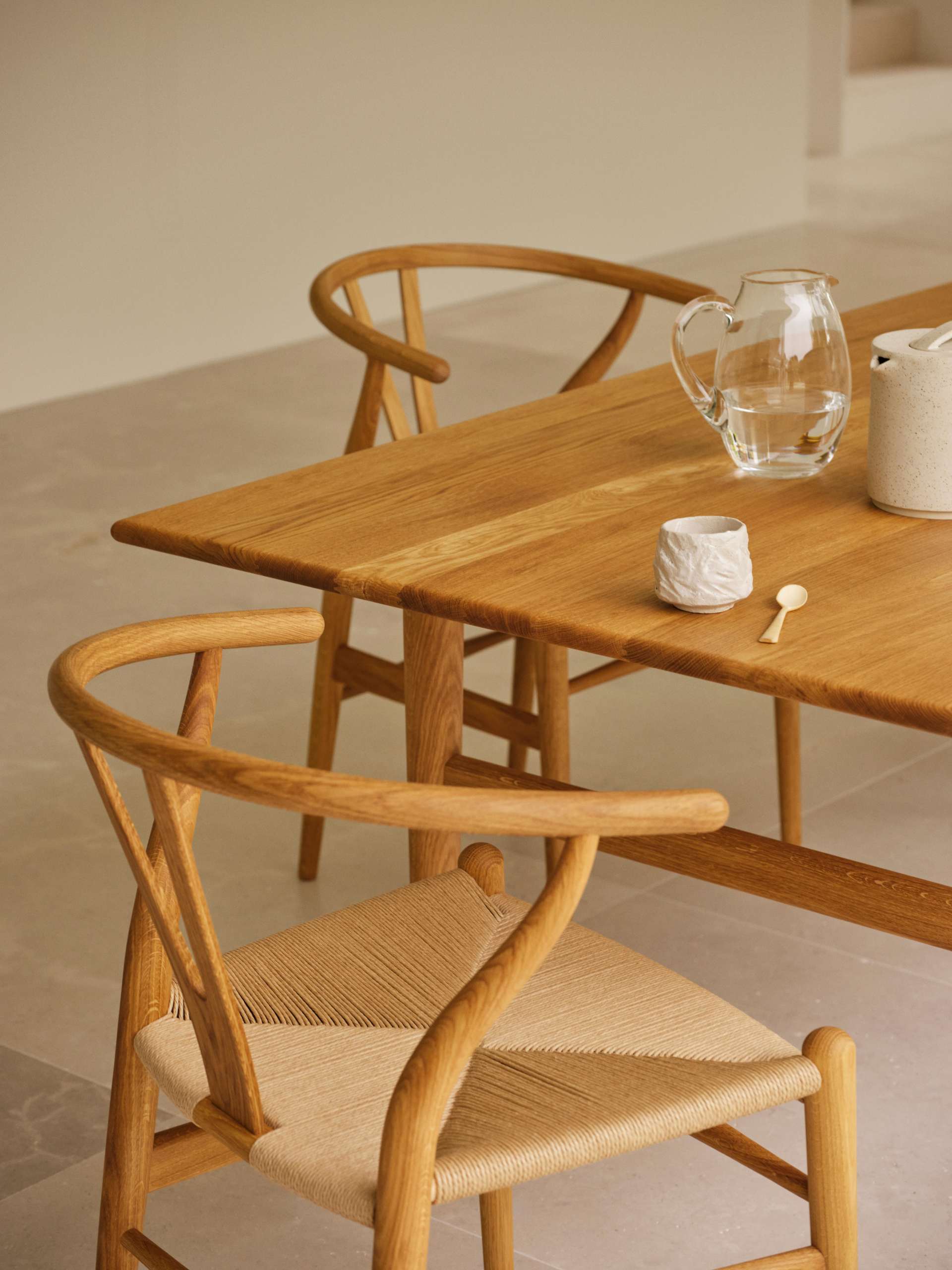 Carl Hansen CH24 Wishbone -tuoli