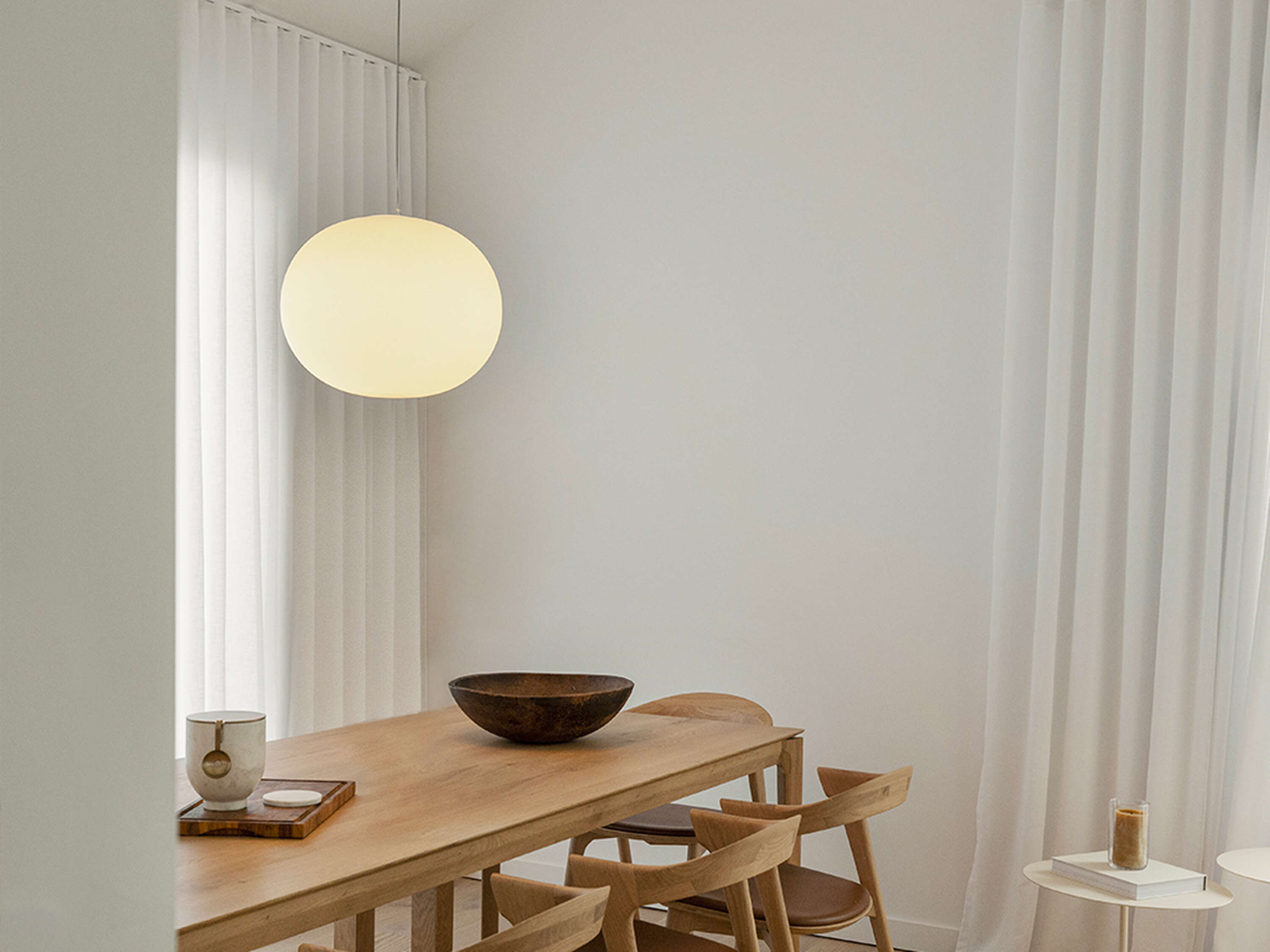 Flos GLO BALL -riippuvalaisin