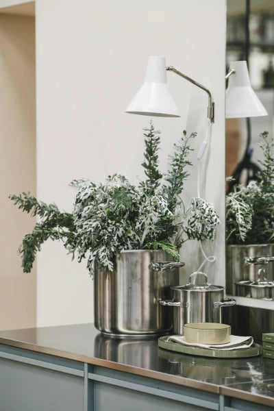 Innolux CARIN -seinävalaisin