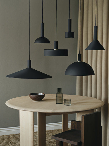 Ferm Living BEVEL Ø 117 cm -pöytä
