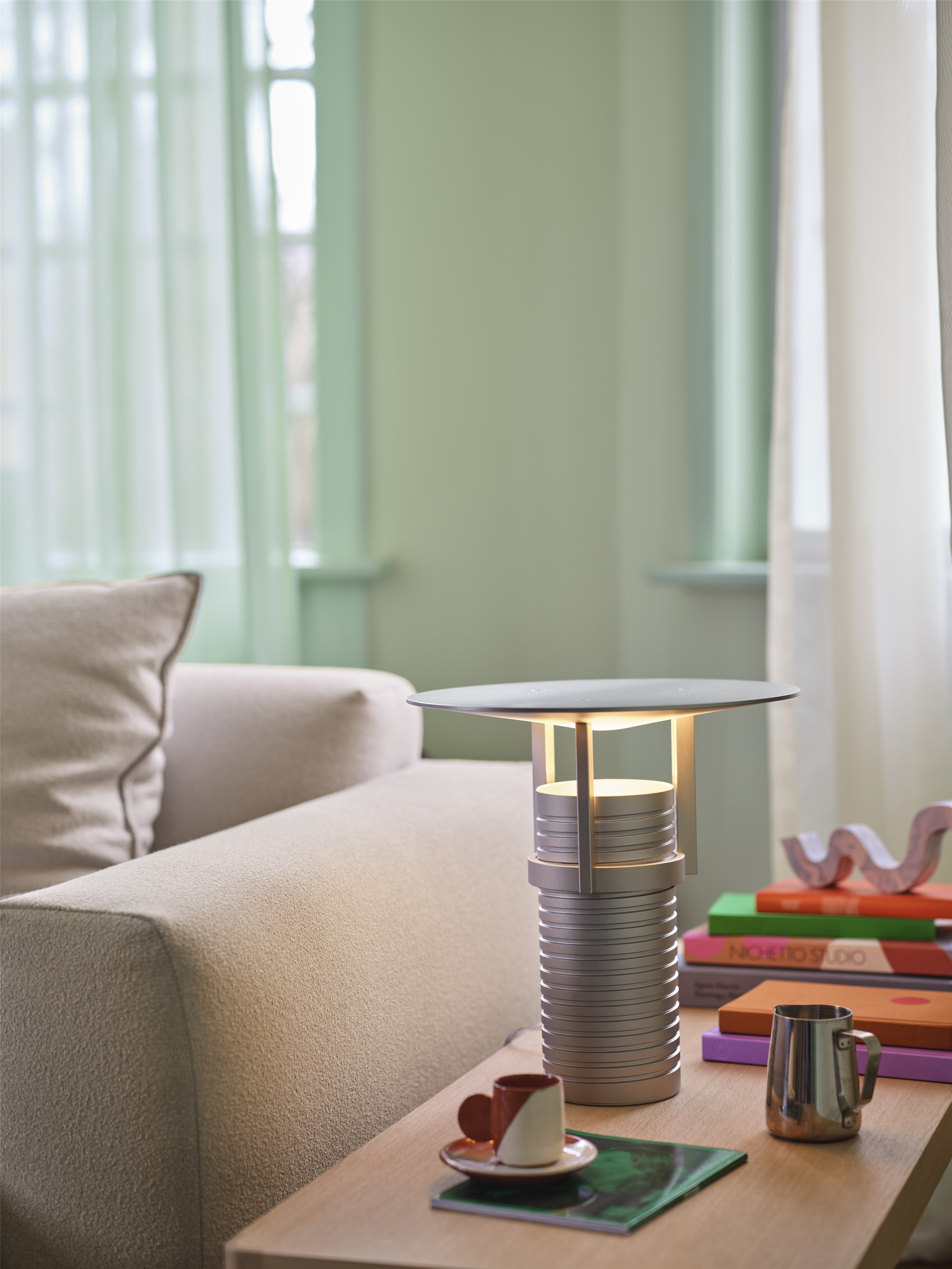 Muuto SET -pöytävalaisin