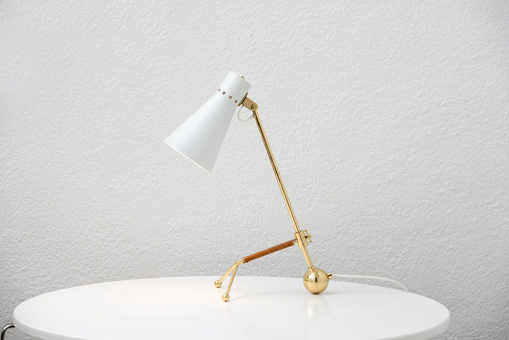 Innolux TAPIO -pöytävalaisin