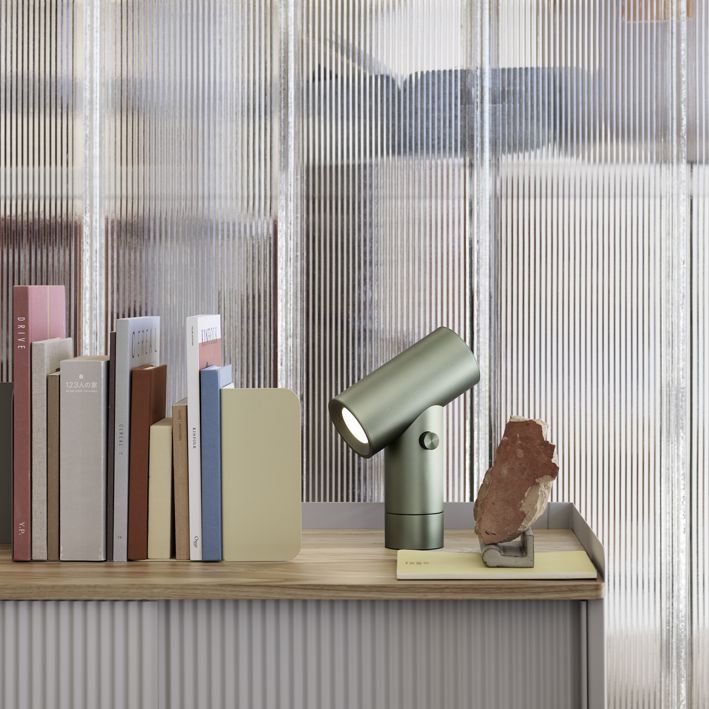 Muuto BEAM -pöytävalaisin