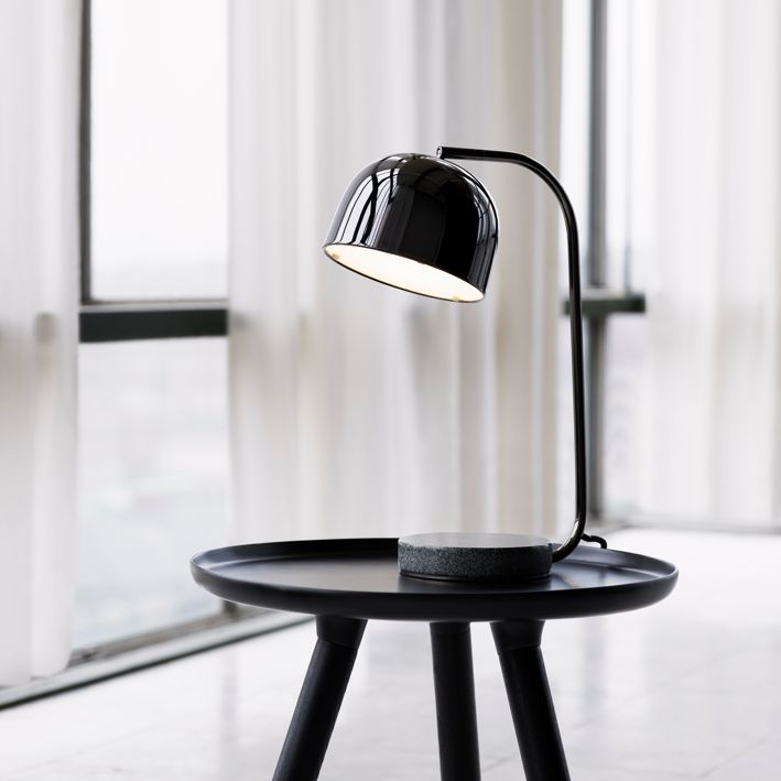 Normann Copenhagen GRANT -pöytävalaisin
