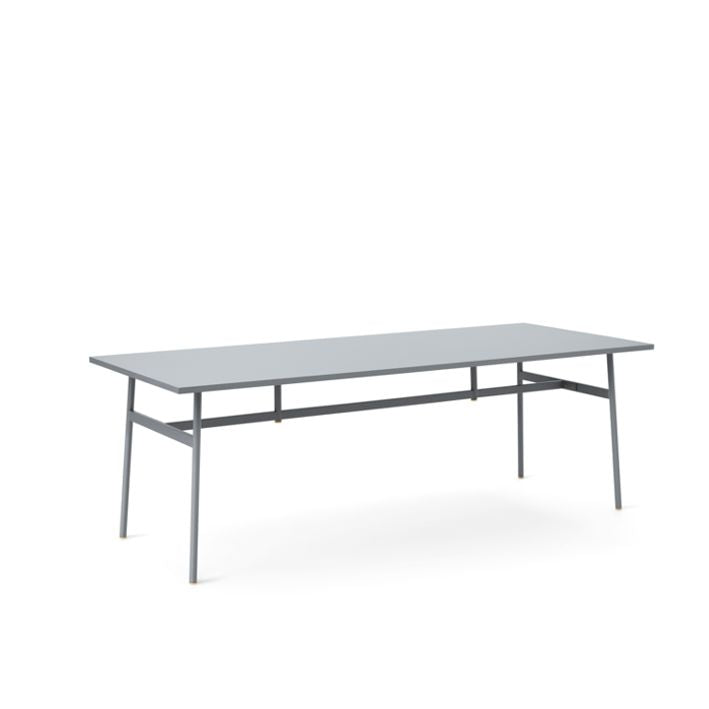Normann Copenhagen UNION -ruokapöytä