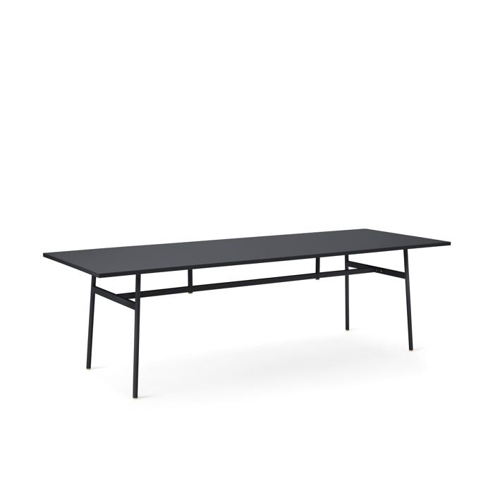 Normann Copenhagen UNION -ruokapöytä