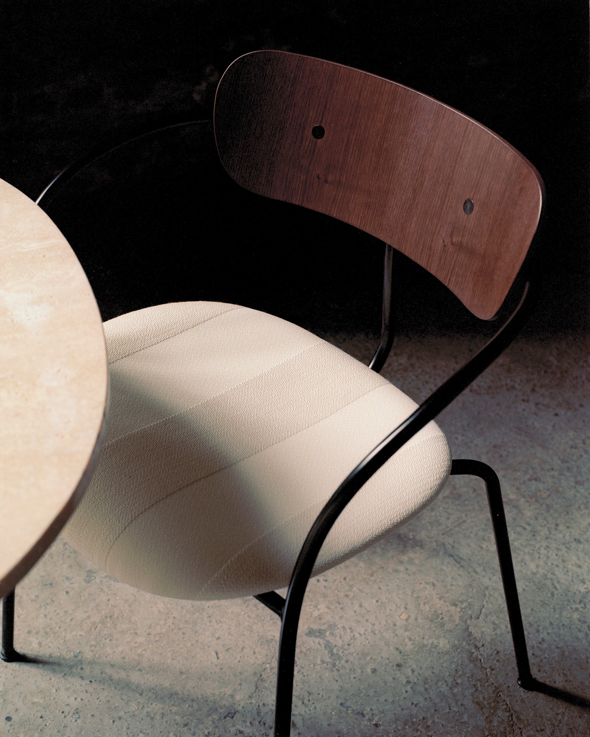 &tradition PAVILION AV2 -tuoli